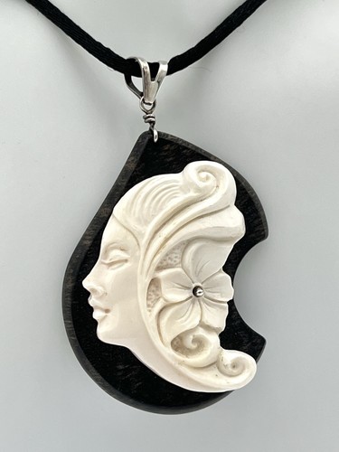 Ciondolo cammeo luna donna - luna,